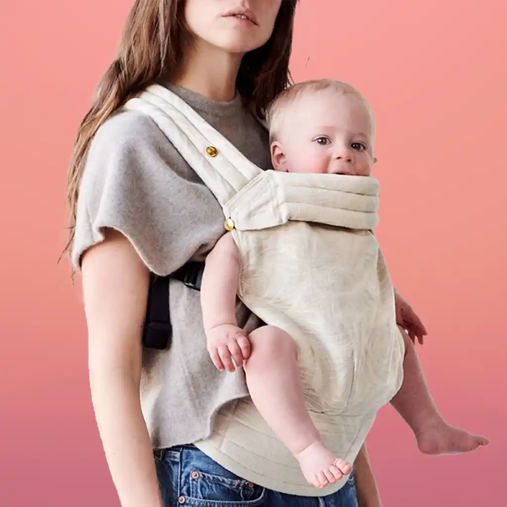 The Artipoppe Zeitgeist Baby Carrier combines luxury and practicality with unique, fashionable prints, supporting babies from 7 lbs to 45 lbs.