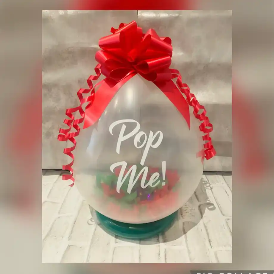 This personalized Christmas money balloon offers a fun and festive way to gift money. Perfect for the holiday season, the balloon is filled with cash and can be popped for a delightful surprise. A creative and exciting gift idea for Christmas celebrations!