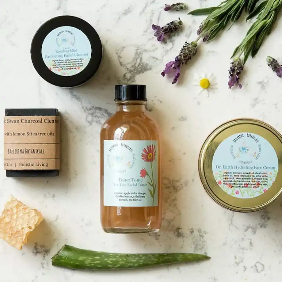 Pamper a new mom with this organic balancing skincare set, the perfect push present for self-care. Featuring natural facial oils and skincare products, it’s a thoughtful and luxurious gift for rejuvenating post-birth skin.