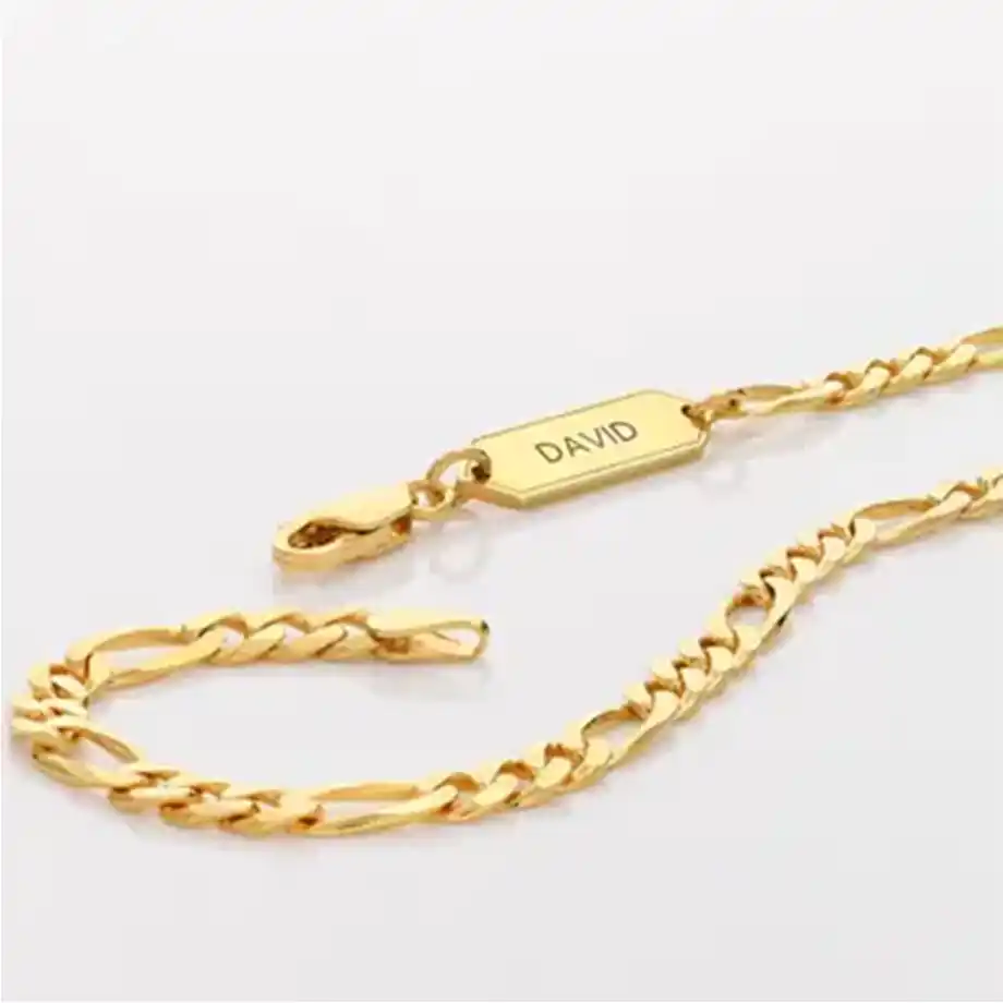 A beautiful gold chain, an elegant birthday gift for your son. A timeless piece that symbolizes love and sophistication, perfect for a special occasion.