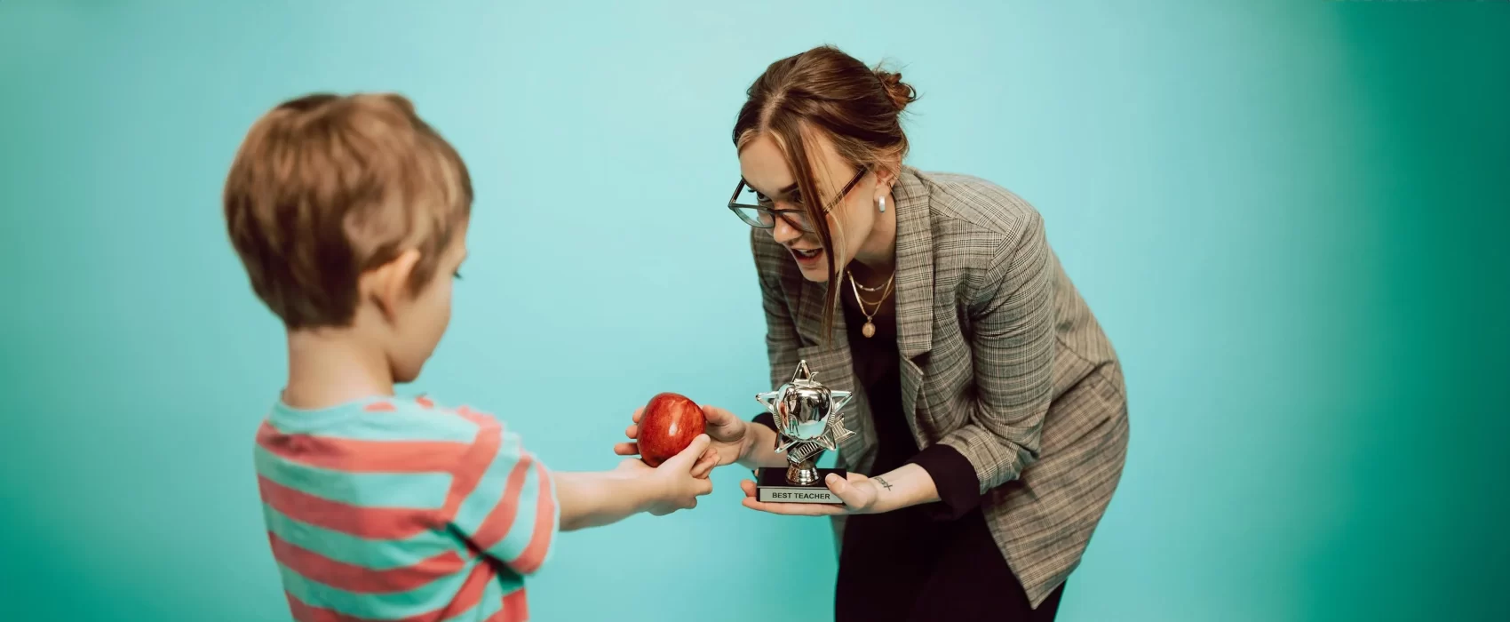 Show your appreciation with thoughtful teacher gifts like personalized mugs, planners, affirmation jars, or cozy gift baskets. Perfect for making teachers feel special and valued!