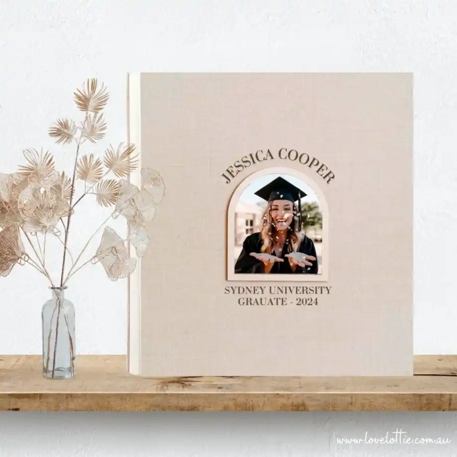 A Customizing graduation-themed keepsake, perfect for commemorating achievements and a thoughtful graduation gift idea.