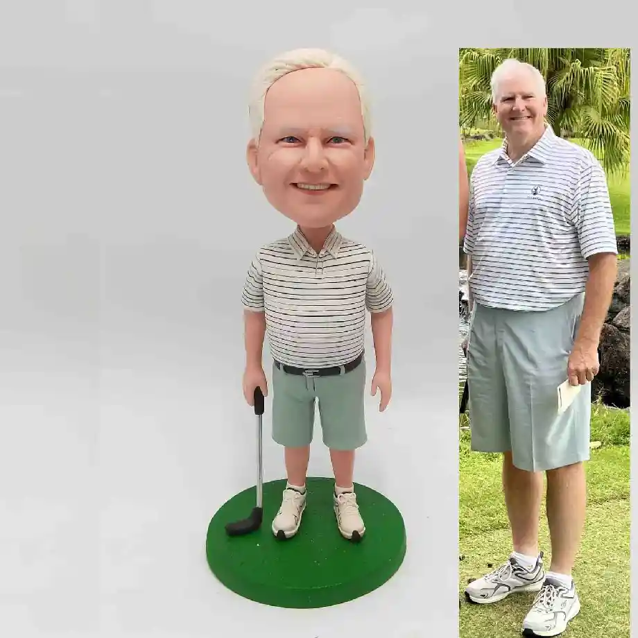 A custom golf bobblehead designed as a unique and personalized gift for golf lovers. Perfect for bosses, friends, or family, this handcrafted golfer figurine makes a fun and memorable keepsake for birthdays, retirements, or special occasions.