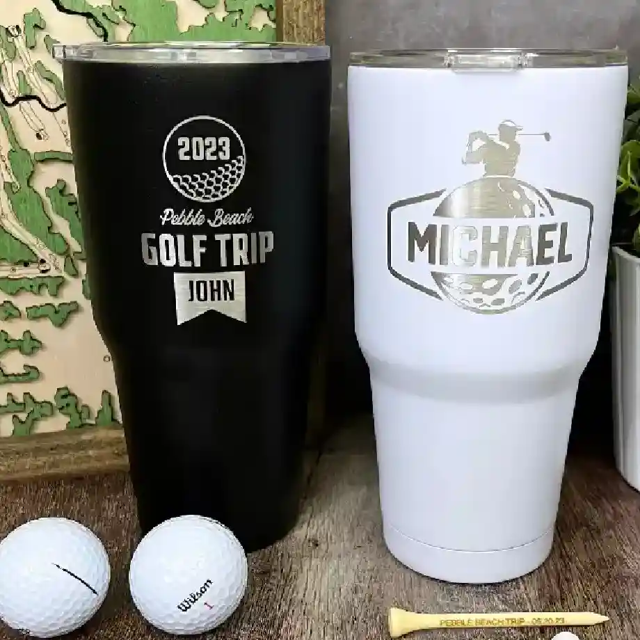 Custom golf tumbler with engraved design, perfect for golf trips and group gifts. Durable and insulated to keep drinks hot or cold, making it an ideal personalized golf gift.